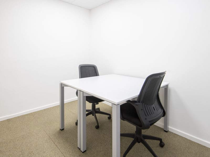 1 Person Coworking Desk