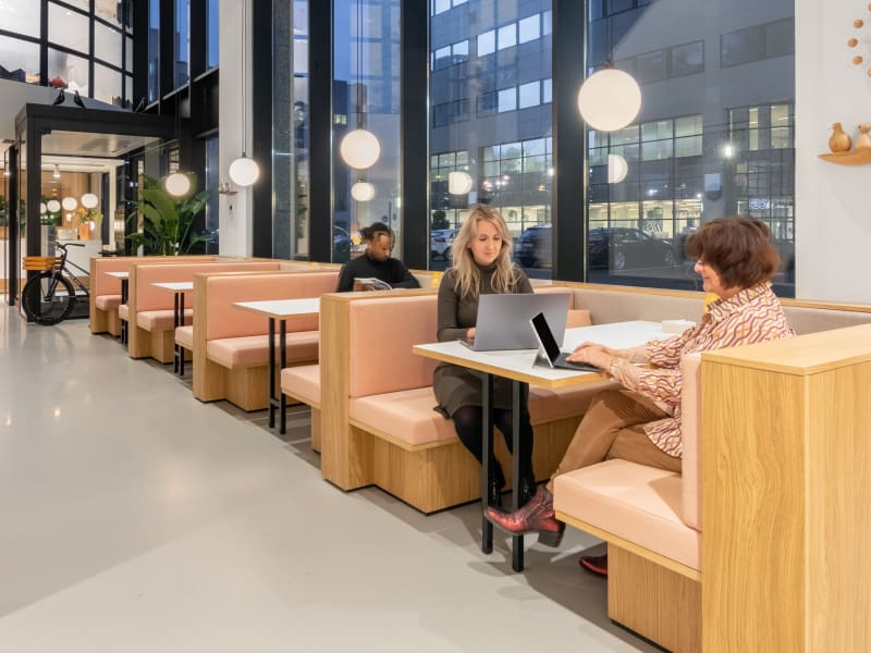 1 Person Virtual Office