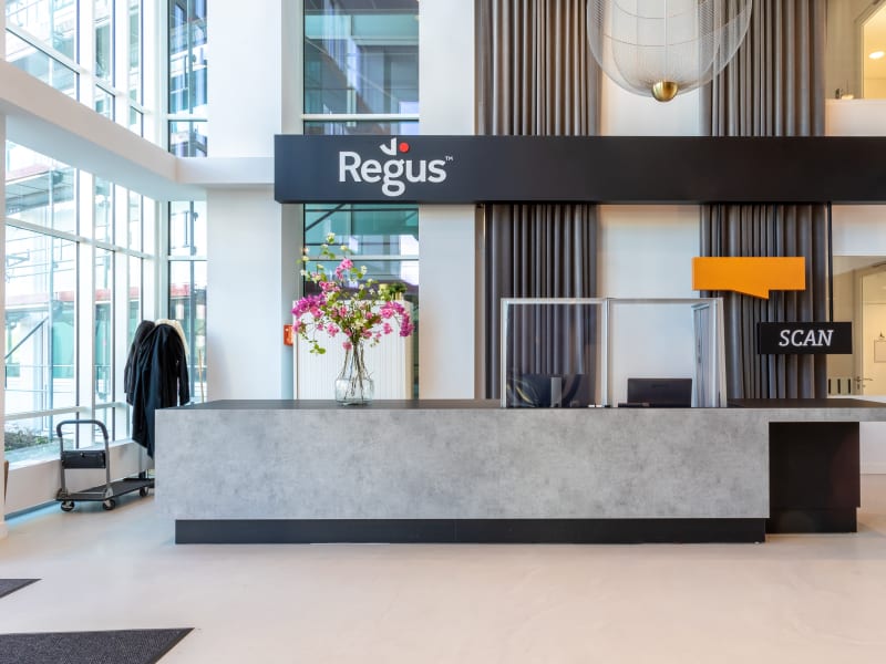 7 Person Private Office