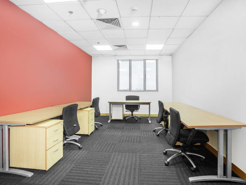 10 Person Private Office