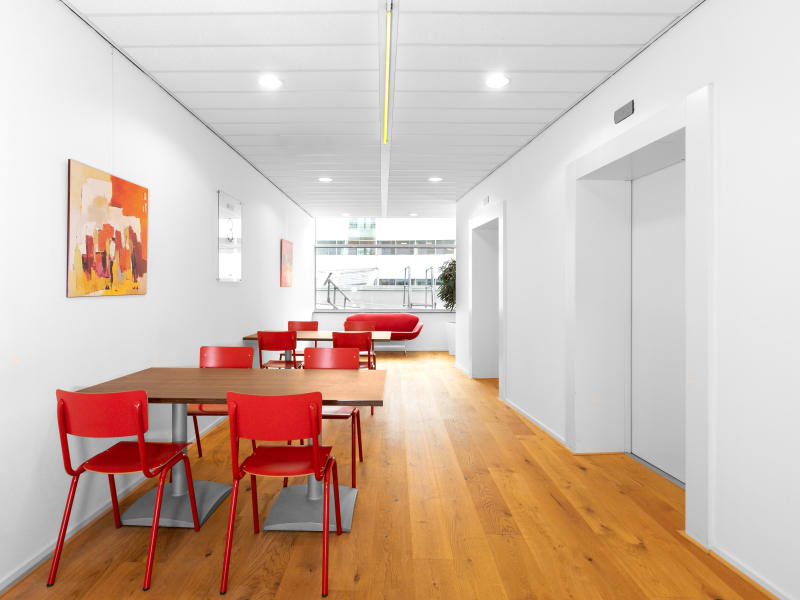 4 Person Private Office