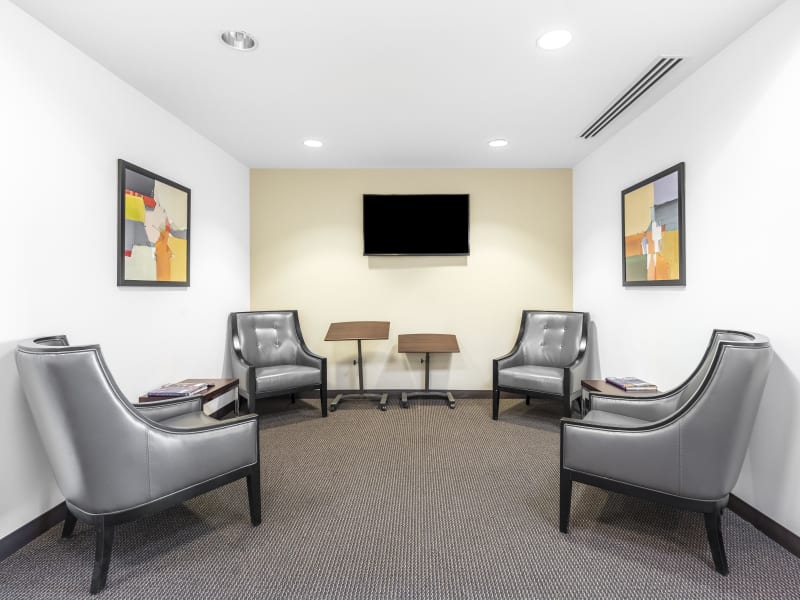 1 Person Virtual Office