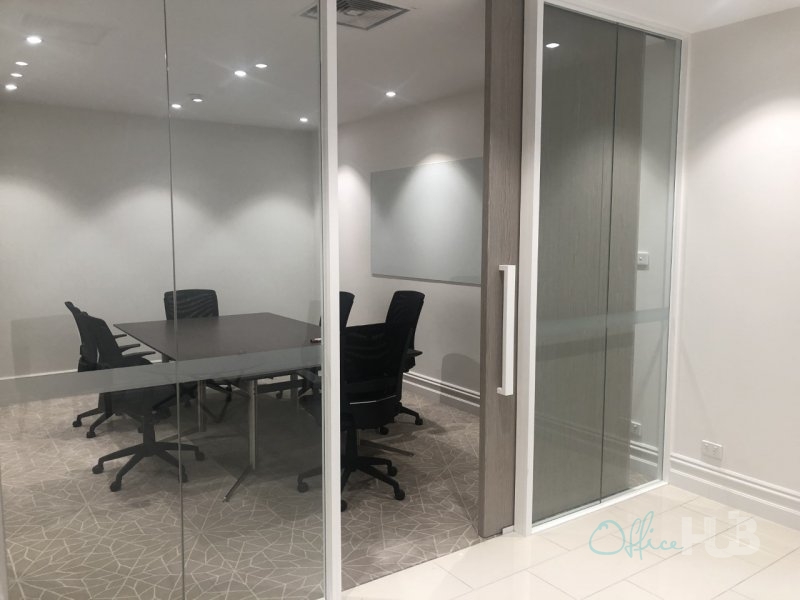 3 Person Shared Office