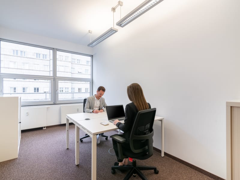 1 Person Virtual Office