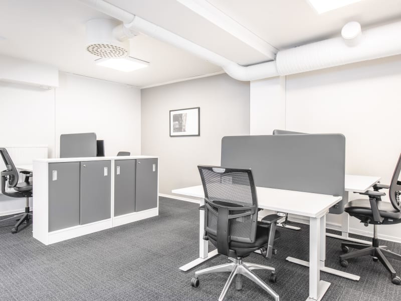 1 Person Private Office