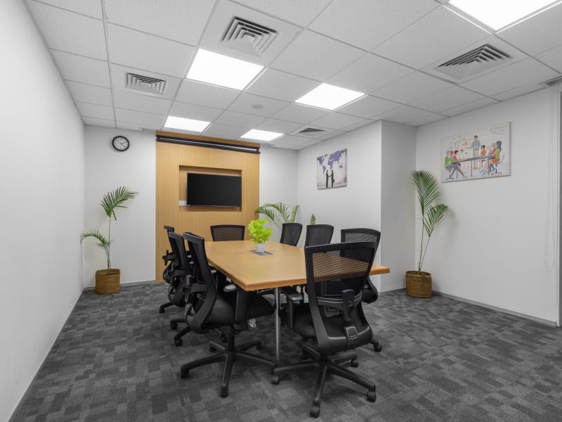 15 Person Private Office