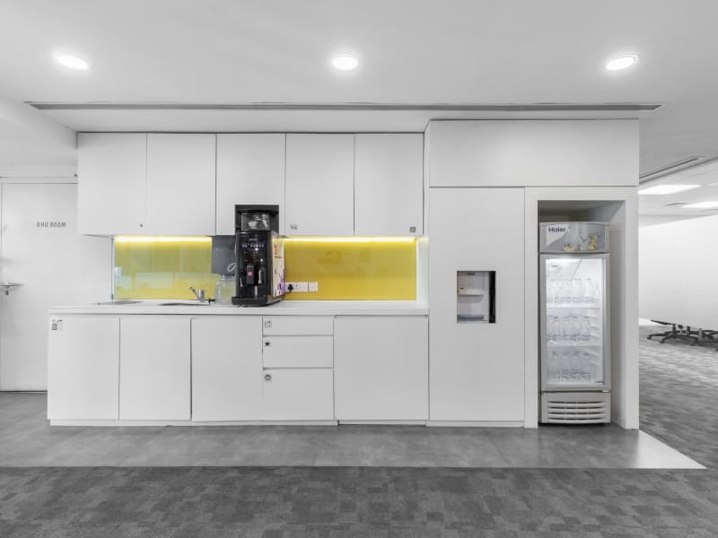 5 Person Private Office