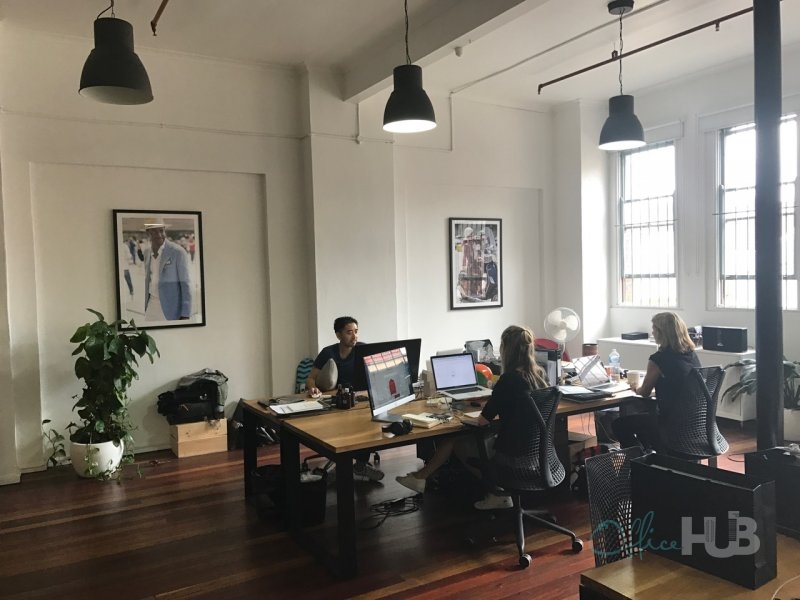 4 Person Shared Office