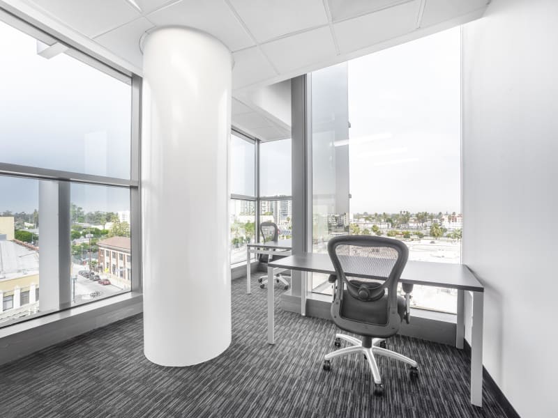 3 Person Private Office