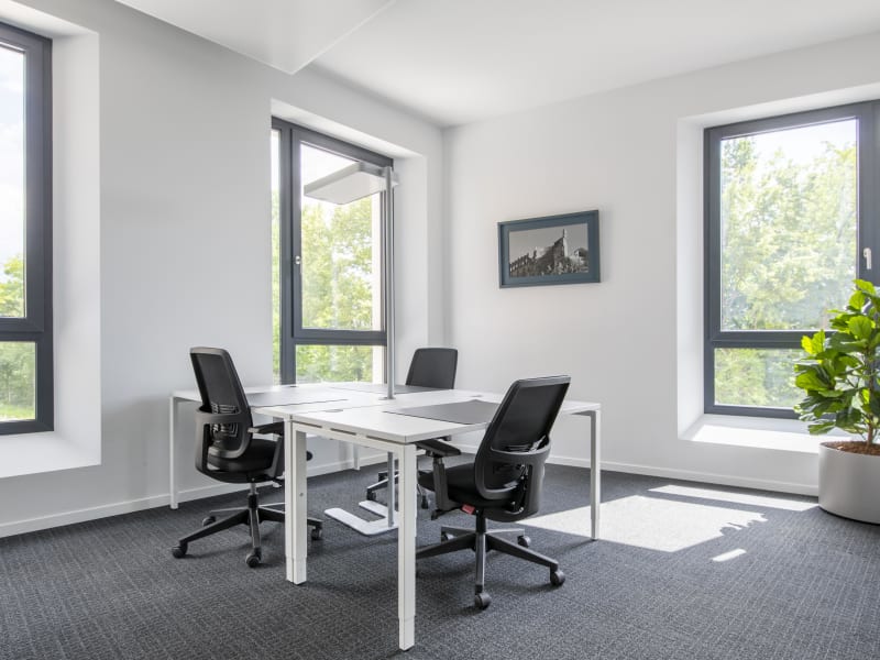 1 Person Private Office