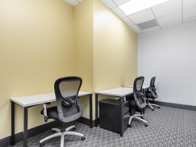 10 Person Private Office