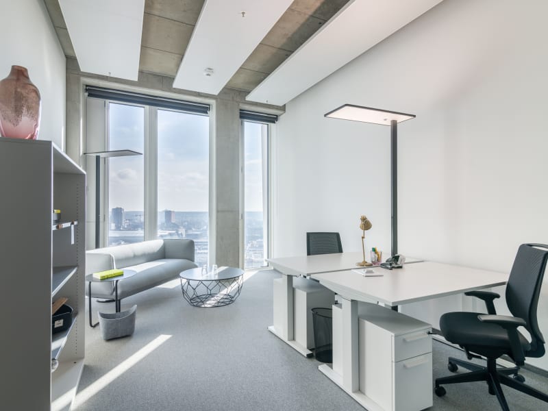 5 Person Private Office