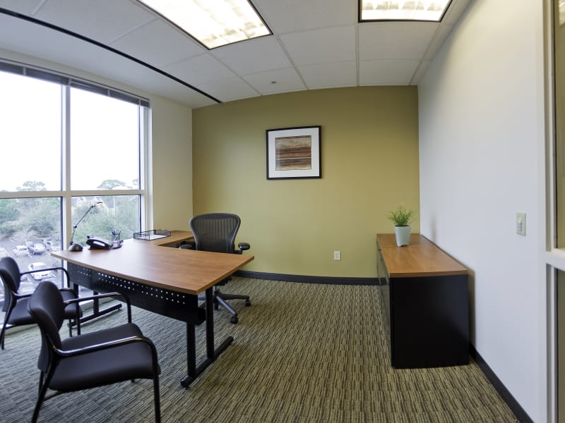 10 Person Private Office