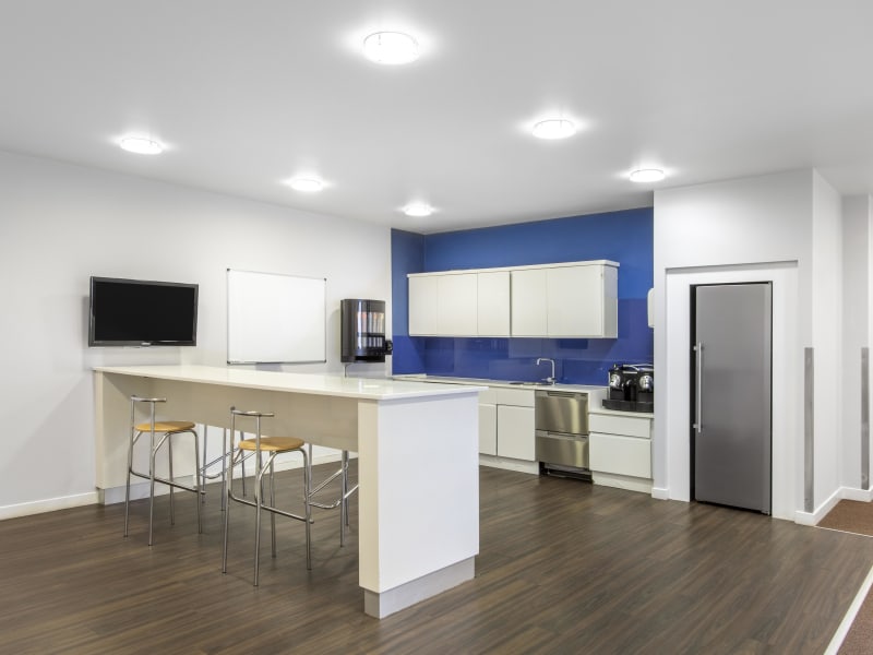 1 Person Coworking Desk