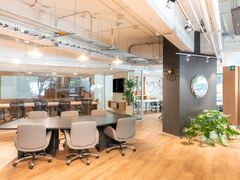 15 Person Private Office