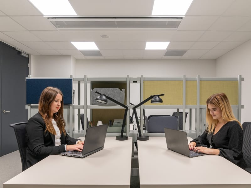 4 Person Private Office