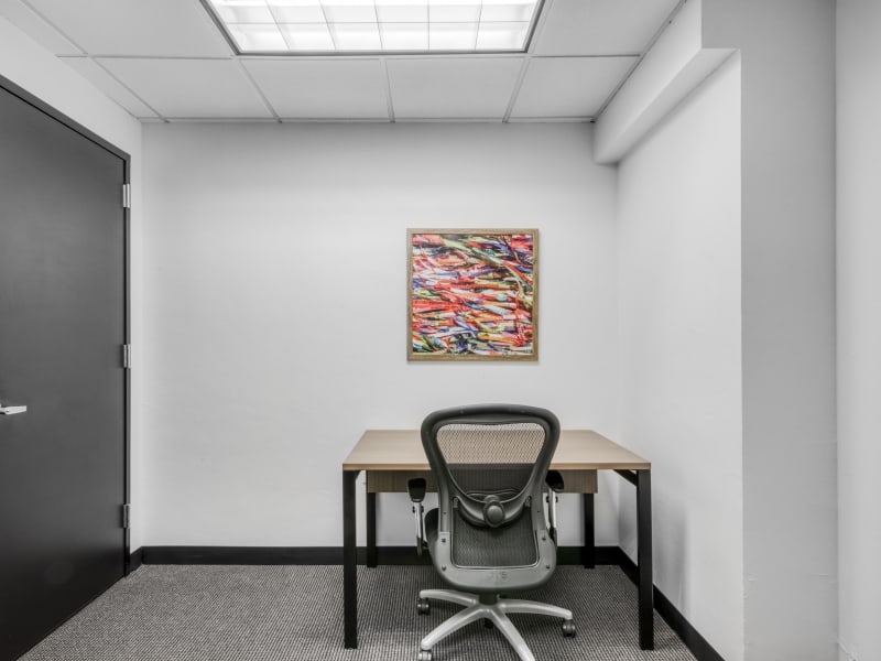 1 Person Coworking Desk