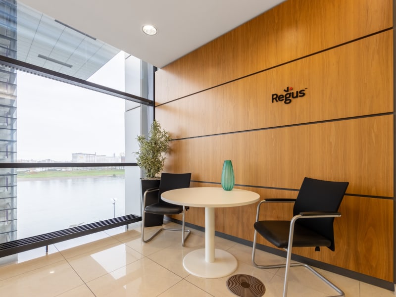 7 Person Private Office