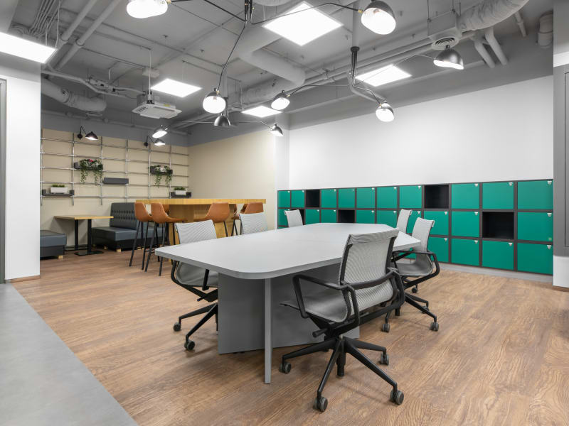 15 Person Private Office