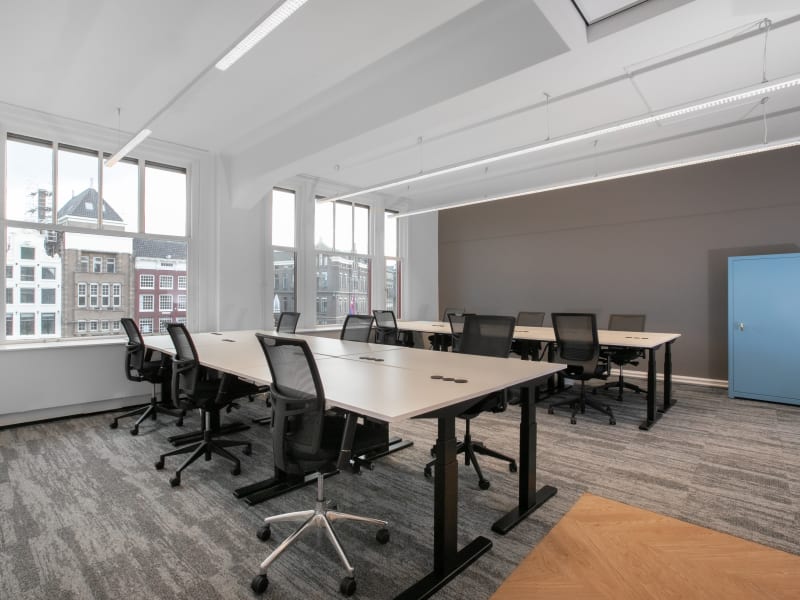 15 Person Private Office