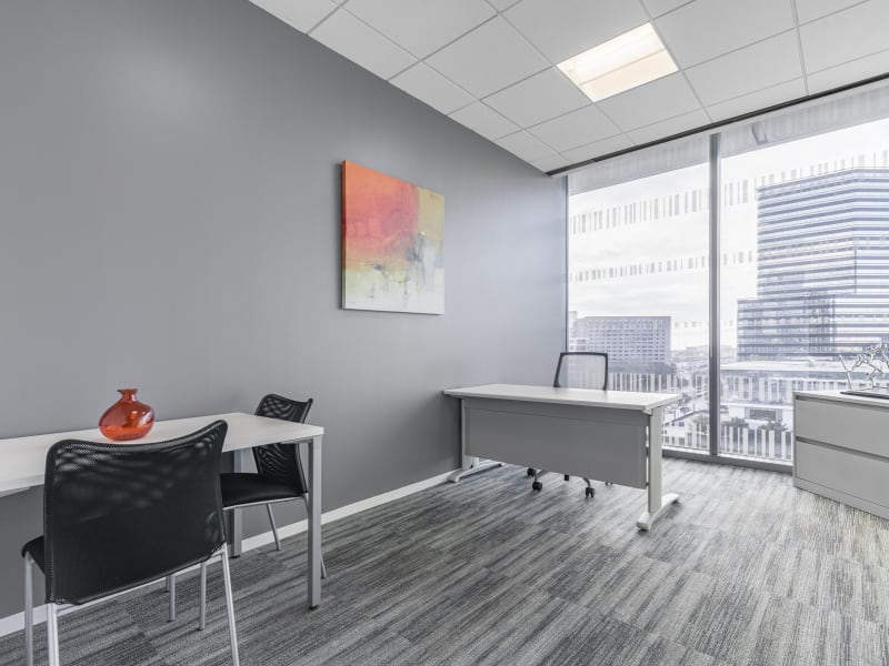 10 Person Private Office