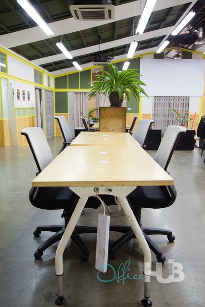 1 Person Coworking Desk