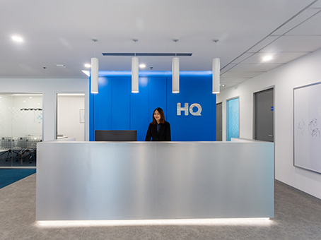 4 Person Coworking Desk