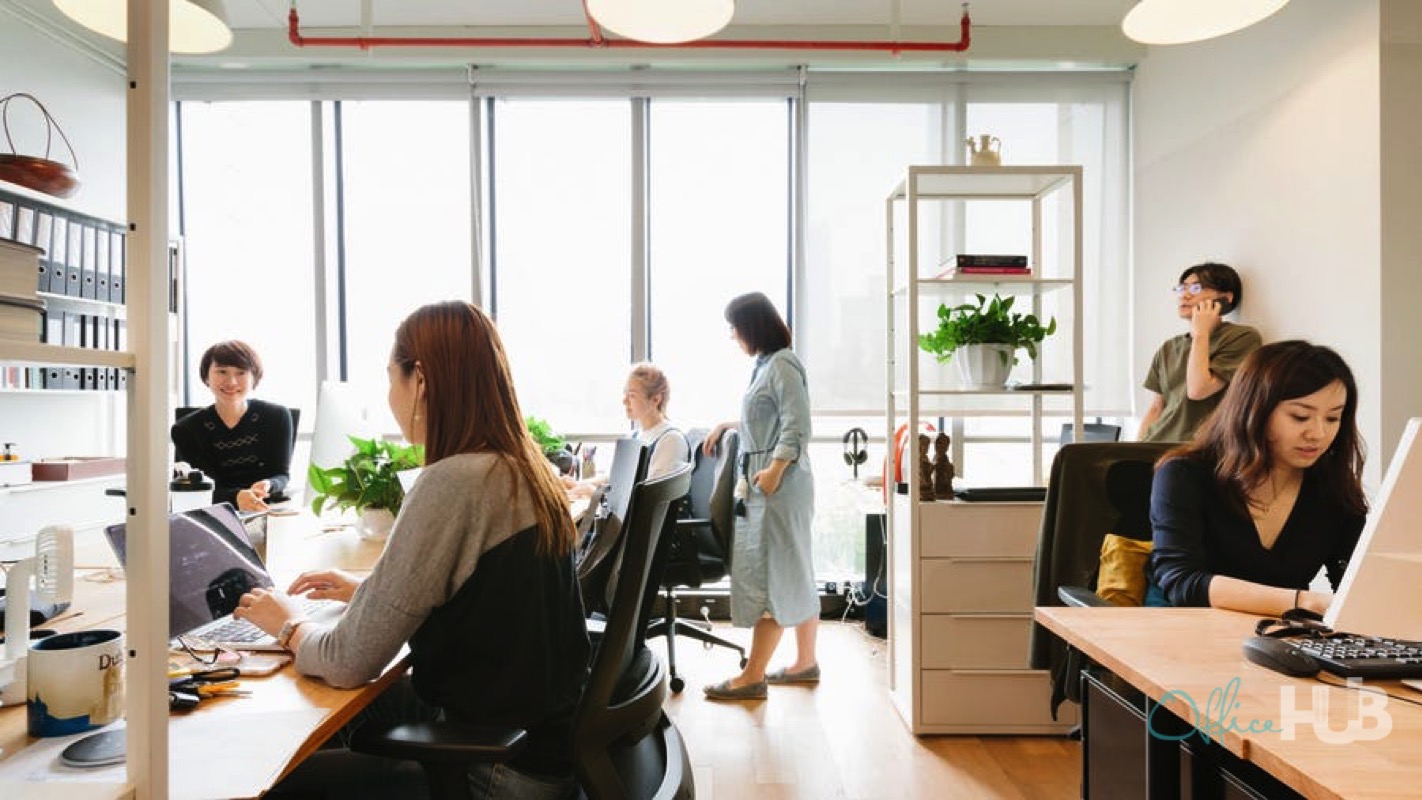 9 Person Private Office
