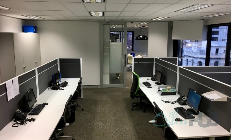 5 Person Shared Office