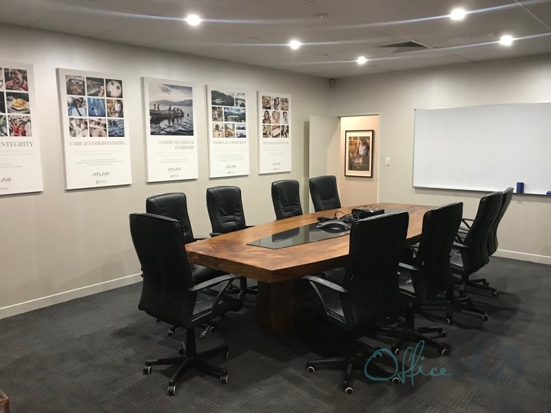 4 Person Shared Office