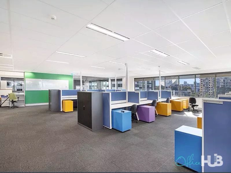 34 Person Private Office