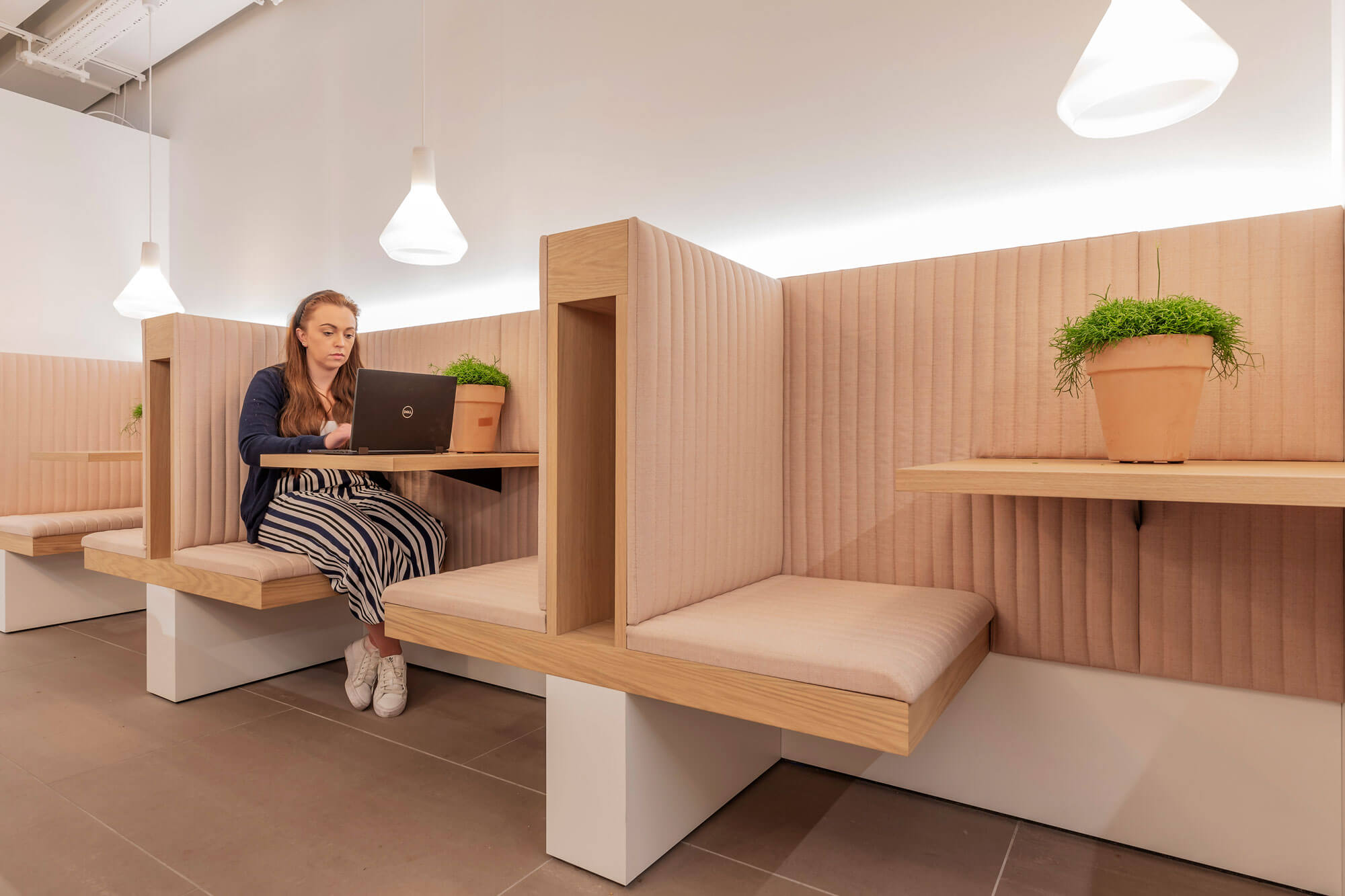 1 Person Coworking Desk