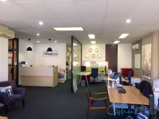 4 Person Coworking Desk