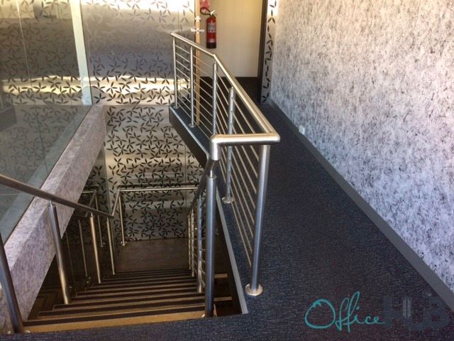 10 Person Private Office