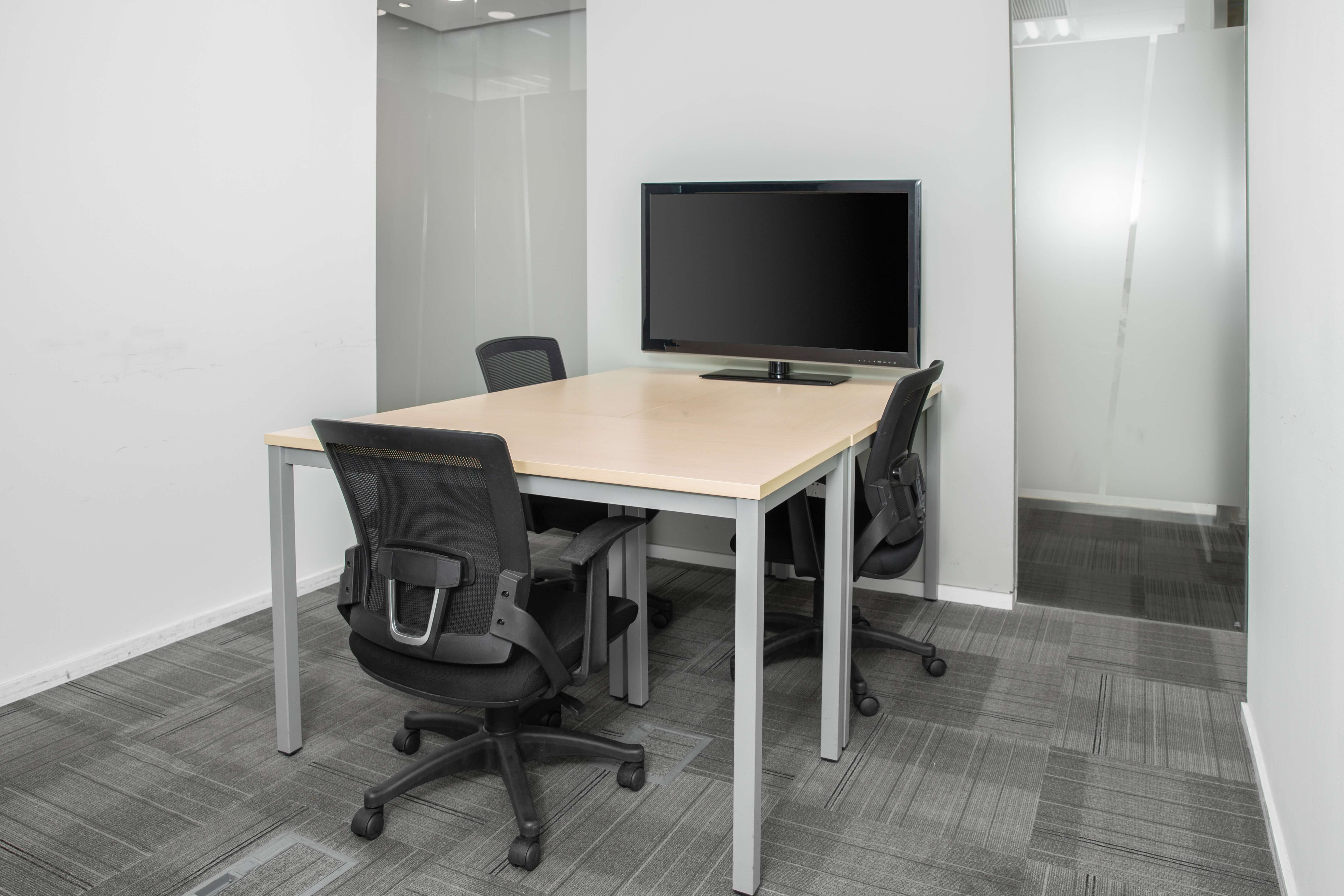 4 Person Private Office