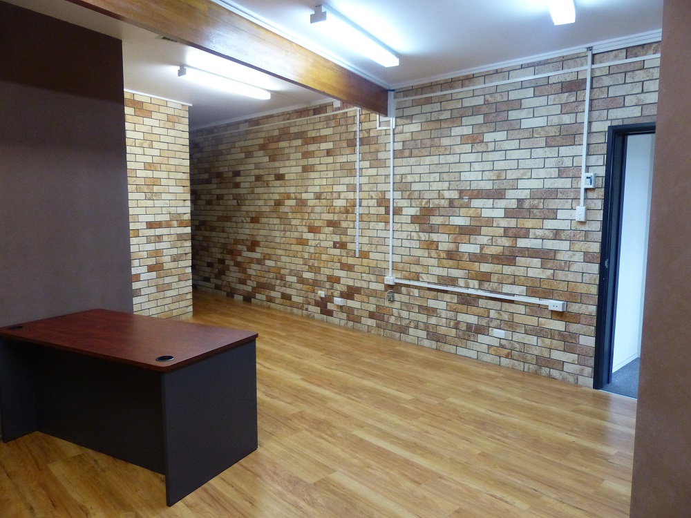 5 Person Private Office