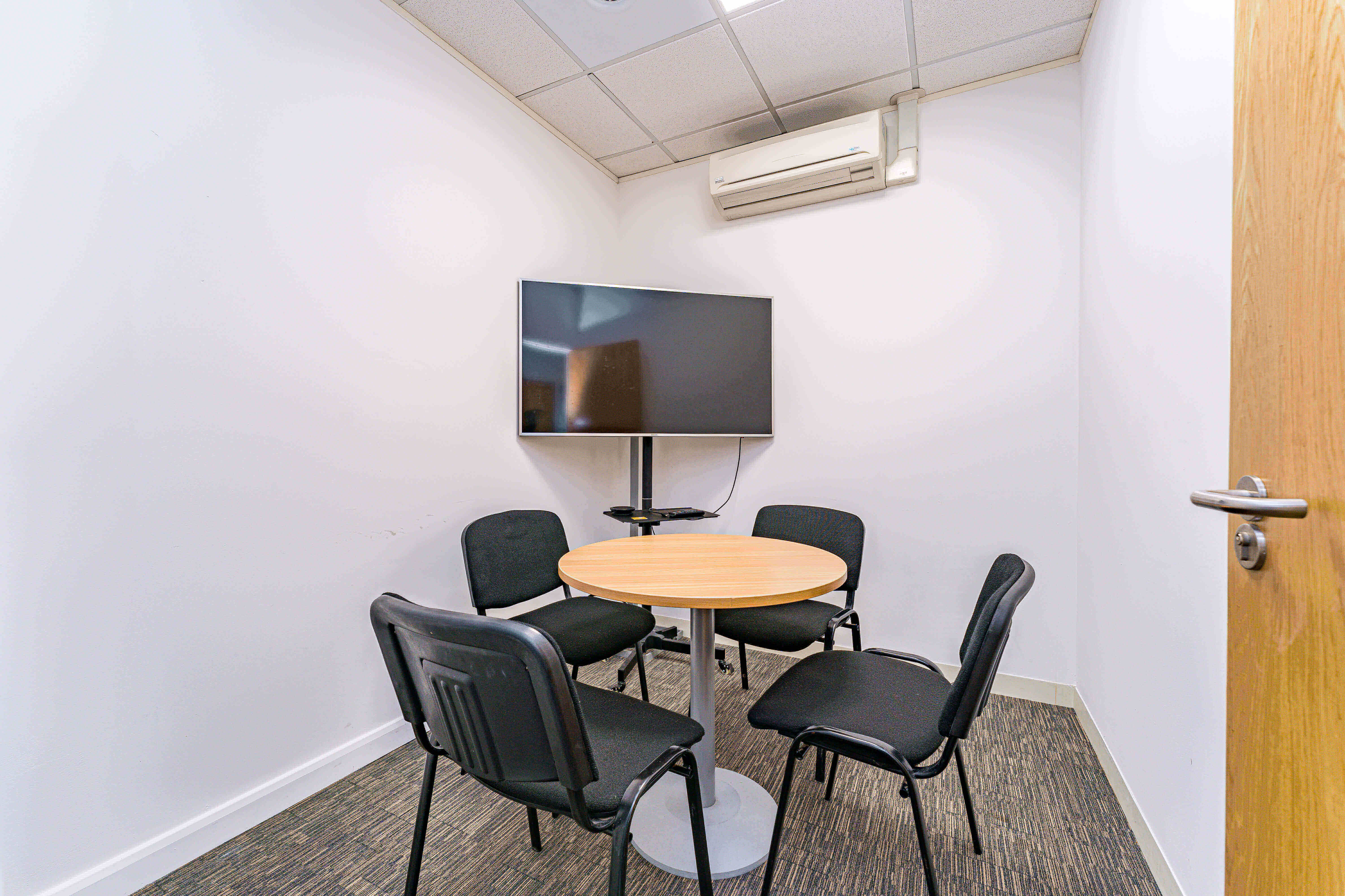 11 Person Private Office