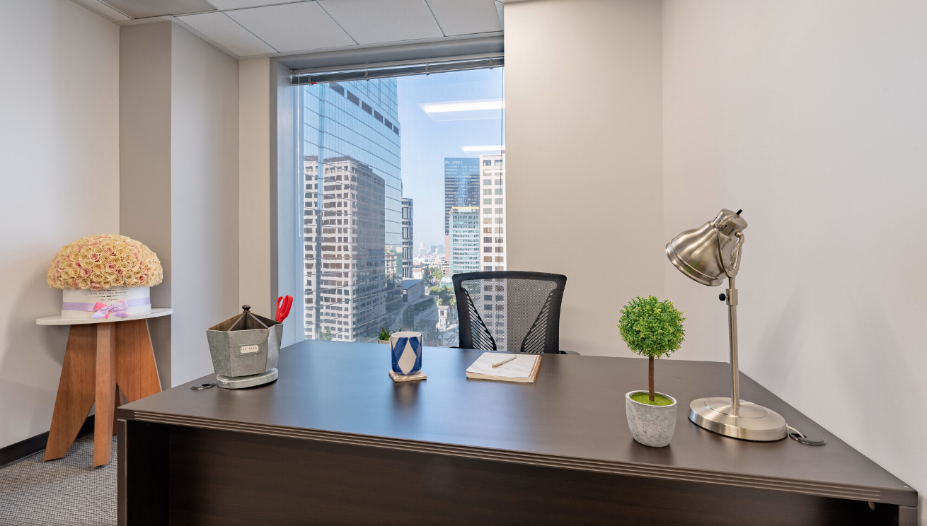 7 Person Private Office