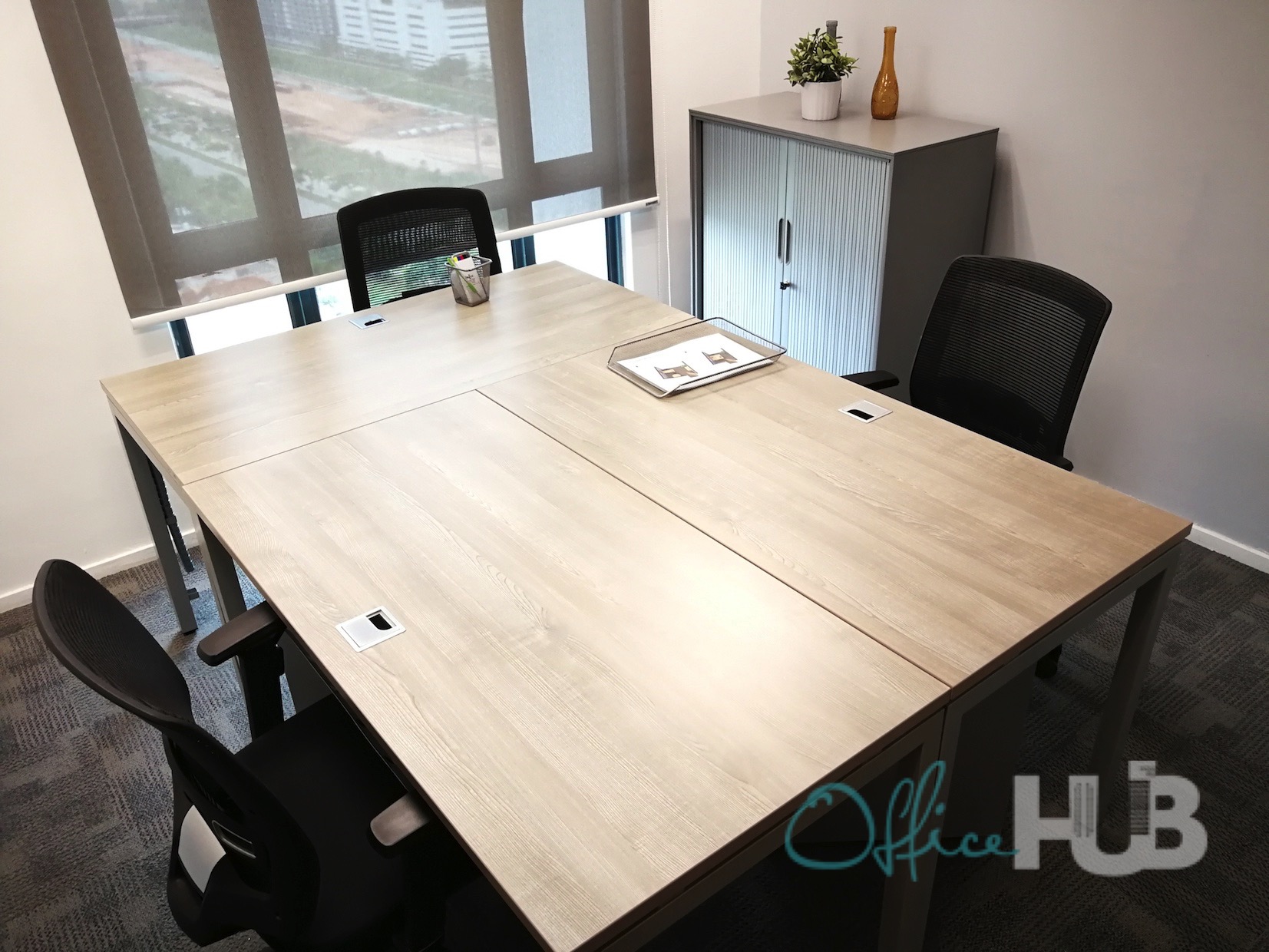 4 Person Coworking Desk