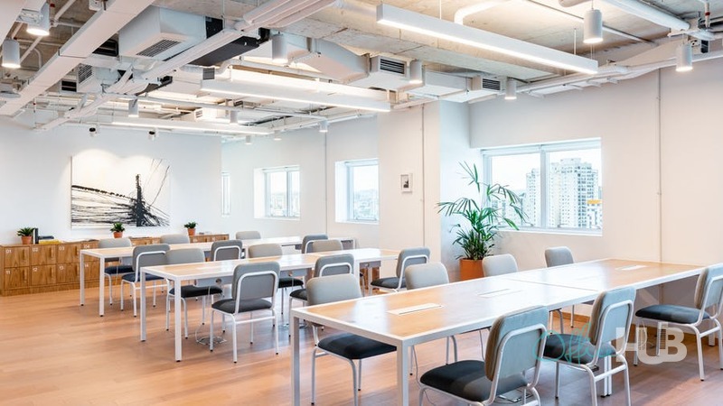 1 Person Private Office