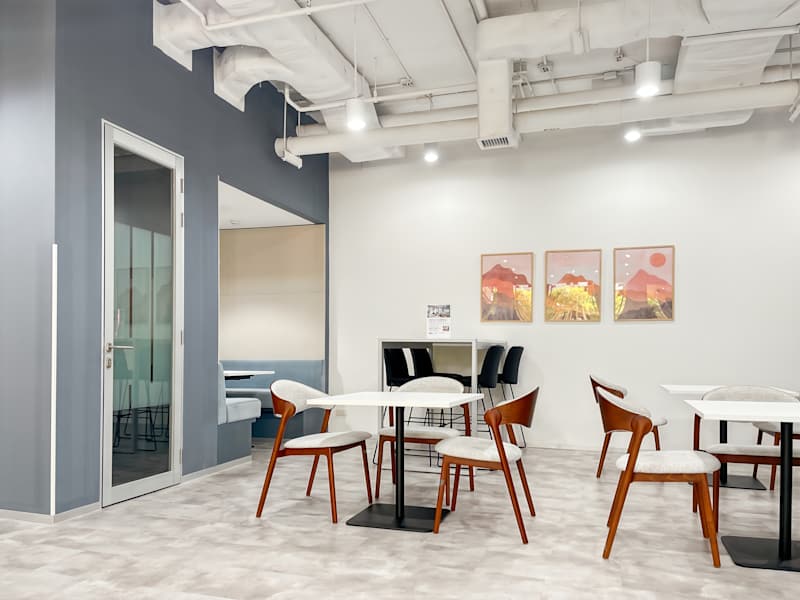 7 Person Private Office