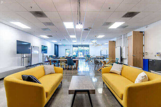 visit highperformr AI office