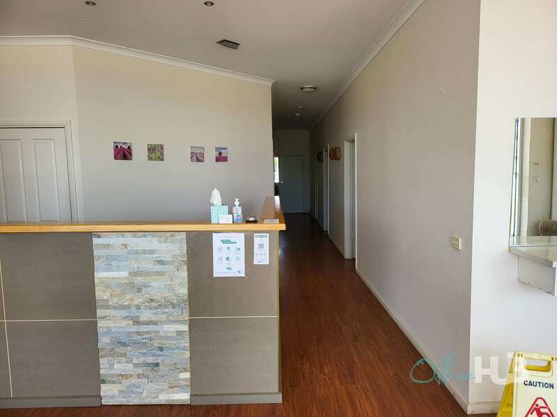 1 Person Private Office