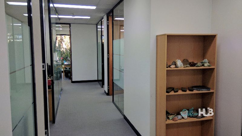 5 Person Shared Office