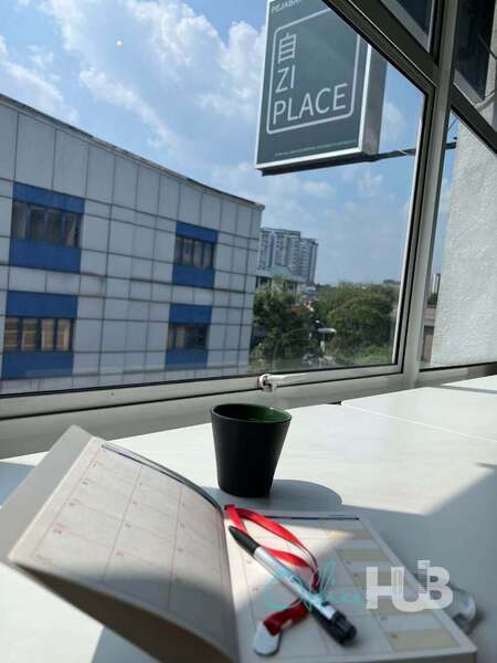 1 Person Coworking Desk