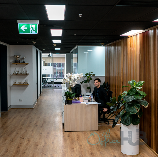 4 Person Shared Office