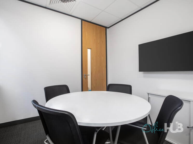1 Person Coworking Office Gatehouse Way, Aylesbury, Buckinghamshire