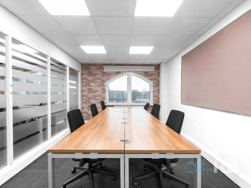 4 Person Private Office