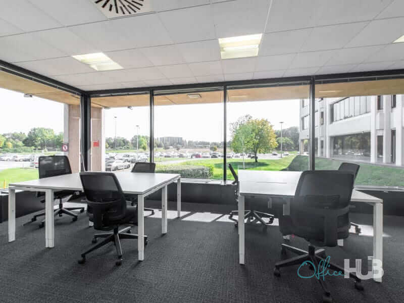 10 Person Private Office