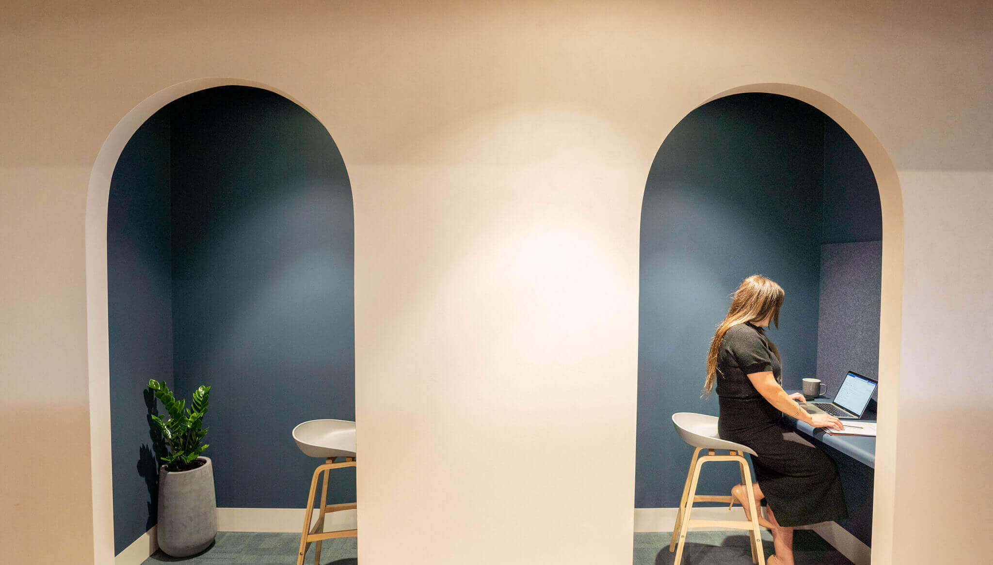 1 Person Coworking Desk